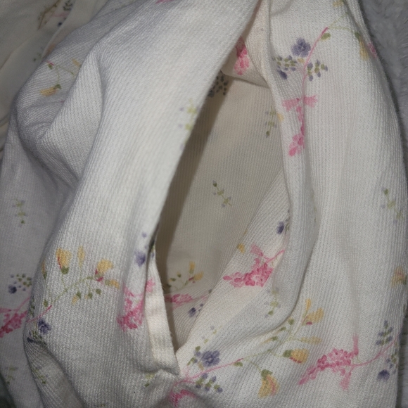 Crabtree & Evelyn Robe And Gown Set - Picture 9 of 11